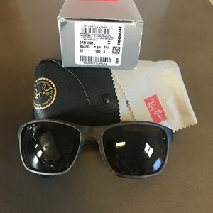 Women’s Polarized Ray-Ban Sunglasses